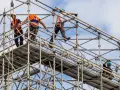 Monter rusztowań w Szwecji: Zarobki, wymagania i czy się opłaca?