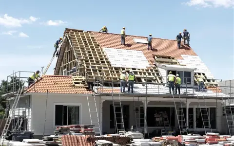Remont dachu: Koszty 2026. Jak oszacować i na czym zaoszczędzić?