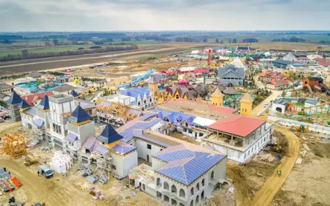 Energylandia: Ile kosztowała budowa? Od 74 mln do 2,5 mld zł