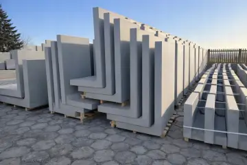 Stojące i leżące elementy betonowe, gotowe do montażu. Sprawdź elki betonowe cennik.